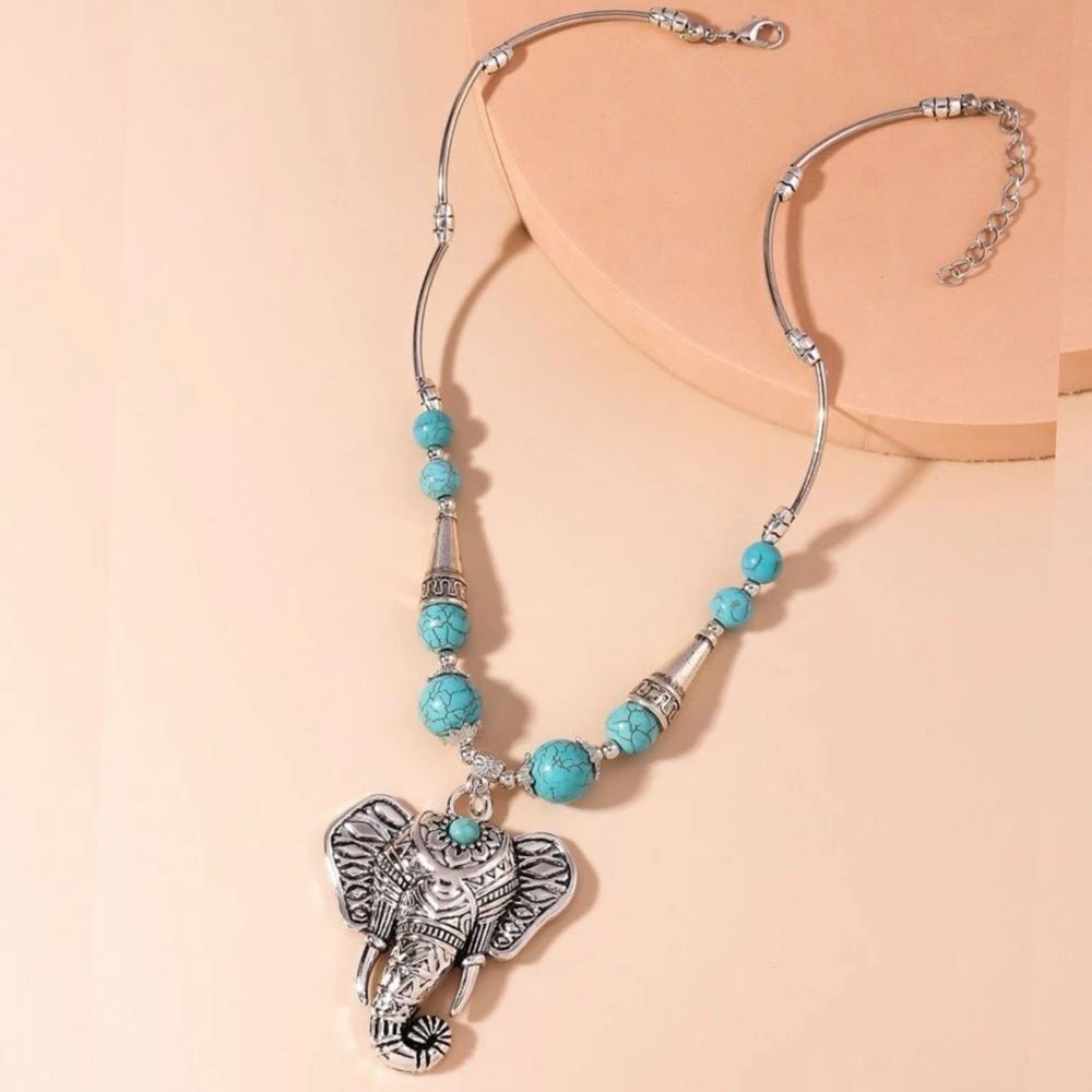 Boho WesternTribal Navajo Turquoise Beaded Elephant Head Charm Pendant Choker - Picture 8 of 12